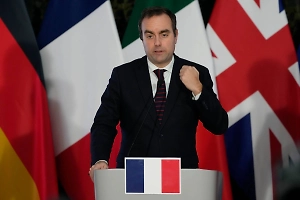 Франция сочла агрессивным наведение Россией ПВО на самолёт-разведчик