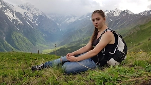 Пропавшая почти год назад спортсменка Анна Цомартова может находиться в Грузии