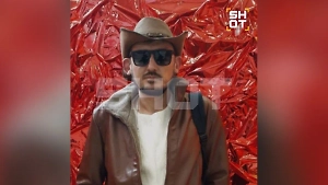 Появилось видео задержания пьяного ковбоя-подрывника на рейсе Нижнекамск — Москва