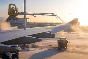 Закрытые с начала СВО аэропорты начали набор сотрудников и вызвали слухи об открытии неба