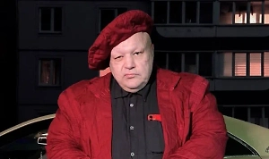 Я не вижу здесь мистификаций. Убили, отравили — всё понятно. С Лермонтовым — это было убийство. Человек вёл активную позицию, писал, его стихи читали. Сейчас это может показаться смешным, но тогда каждую строчку читали и анализировали. Сейчас перебор информации, а тогда всё воспринималось иначе. Его стихи о Кавказе, о страсти, о правде — это было важно.