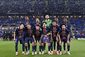 Сафонов завоевал первый титул в составе ПСЖ, победив команду Головина