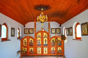 Цыгане украли иконы из храма в Челябинске, куда пришли крестить детей