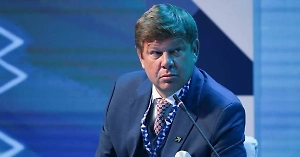 «Мужество, преодоление, но не спортсмен года»: Губерниев снова оспорил статус Костомарова