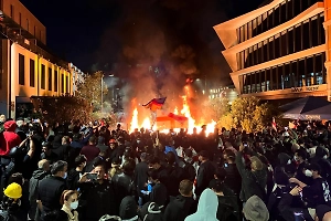 Премьер Грузии обвинил посла ЕС в организации беспорядков в Тбилиси