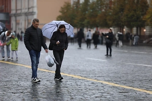 Зависнем в межсезонье: Москвичей предупредили о сырой, но тёплой погоде на неделе