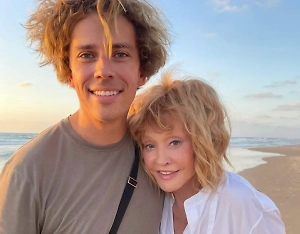 Странное равнодушие Галкина* во время прогулки с Пугачёвой на Кипре удивило местных