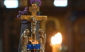 Уважение и трепет: Россиянам рассказали, что делать с испорченными крестами и иконами