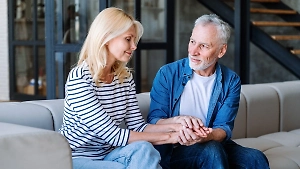 Как жить родителям, когда дети покидают дом: 7 советов семейного психолога для сепарации от ребёнка