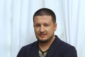 Фотошоп или ИИ? Ренат Агзамов изменился до неузнаваемости, но подписчики ему не поверили