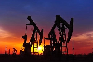 Syria TV: Курды согласились передать Дамаску контроль над нефтью в Дейр-эз-Зоре
