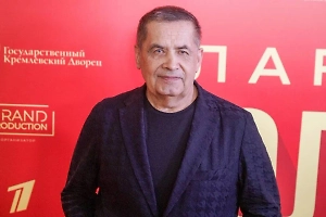 «Доброе дело сделали»: Николай Расторгуев оценил уникальные роды россиянки под «Любэ»

