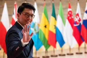 Президент Мадагаскара распустил нижнюю палату парламента на фоне протестов