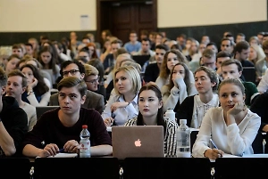 98% вузов страны реализуют курс «Основы российской государственности» 