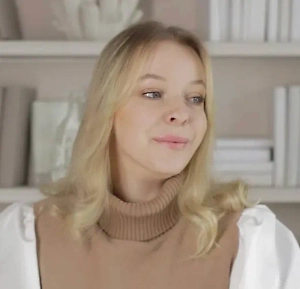 Если в дальнейшем кто-то попытается нарушить его границы, ребёнок может просто не понять, что происходит что-то недопустимое. Он привык, что взрослые могут находиться рядом без одежды — значит, это вроде бы нормально