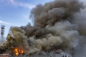 Одно из зданий завода в Стерлитамаке полностью обрушилось после взрыва