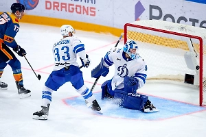 Московское «Динамо» взяло реванш у «Шанхай Дрэгонс» в матче КХЛ