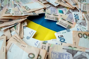 МВФ настаивает на девальвации гривны для укрепления бюджета Украины
