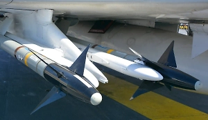 Запад снабжает ВСУ списанным оружием времён Второй мировой войны
