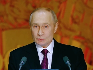 Благодарю ваш деятельный, творческий коллектив за профессионализм и преданность делу. Вы настойчиво отстаиваете правду в глобальном информационном пространстве. Мир стремительно меняется, но у RT есть главное — опыт, команда и доверие зрителей.