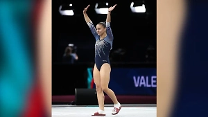 Выносили на руках: Болгарская гимнастка получила тяжёлую травму на ЧМ в Джакарте