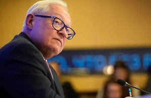 Рябков: Враждебная политика НАТО ведёт к риску ядерного столкновения