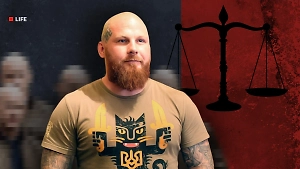 Бугай с крестом на лбу: Как российский скинхед Коловрат стал защитником палачей «Азова»