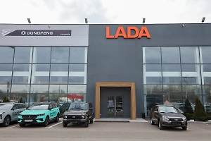 В  Санкт-Петербурге впервые за 6 лет закрылся дилерский центр Lada

