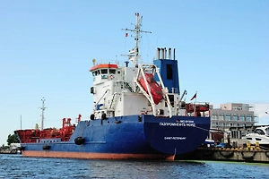 Bloomberg заявил о падении экспорта российской нефти по морю до минимума с 2022-го