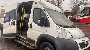 Появилось видео с места жуткого ДТП с трамваем в Туле, где погибли четыре человека