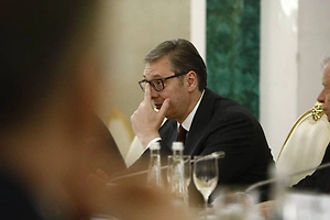 Вучич заявил, что Сербия намерена продолжить экспорт боеприпасов