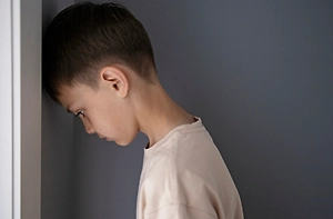 «Я получал — обычное дело»: Life.ru узнал у депутатов ГД, как их наказывали в детстве