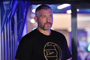 Счастливый Овечкин поделился эмоциями после исторического 900-го гола в НХЛ