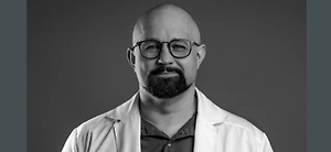 Предположим, запретили вейпы: устройство для парения, пароингалятор. Для тех, кто на них сидел, у нас есть айкосы, HQD-системы, снюс, который в пакетиках рассасывается за губой незаметно, обычные сигареты, да что хочешь есть. Так что, кто уйдёт с вейпов, думаю, подсядут на снюс. Да и эти дуделки оставят — всю страну подсадили.