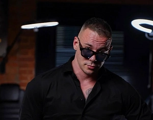 Рэпер Obe1Kanobe назвал парник с коноплёй в квартире «частью сценического образа»