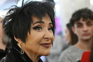 «Неделю охотились»: У Лолиты начались серьёзные проблемы из-за мошенников