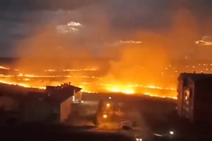 Ураганный ветер раздул природные пожары в 6 районах Кузбасса