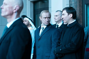 «Без негатива»: Американский продюсер назвал удачным образ Путина в «Кремлёвском волшебнике»
