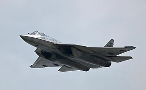 Российский истребитель Су-57 с ракетой Х-58УШКЭ вызвал зависть на Западе