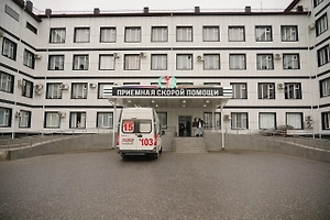 84 человека обратились за помощью после обрушения на похоронах в Чечне