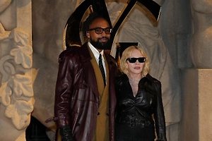 Мадонна выложила видео с «кольцом» из-за слухов о свадьбе с 29-летним бойфрендом