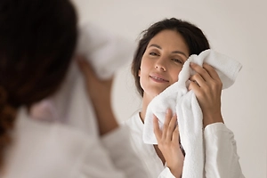 Юрист рассказал, чем может обернуться кража полотенец и подушек из отеля