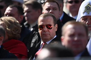 Медведев раскрыл цель новых санкций США: Склонить РФ к неприемлемым компромиссам