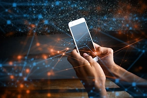 ИИ превзошёл людей и пишет половину новых статей в интернете