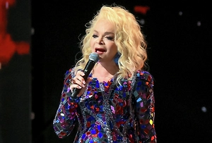 Комментарии под трансляцией суда по делу Долиной заполнили знакомства и «собутыльники»