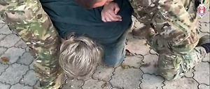 Появилось видео задержания изгнанного из епархии священника за вербовку жителей Кубани в РДК*
