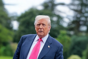 Трамп заявил, что новые санкции США должны осложнить продажу российской нефти