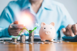 Раскрыта причина аномальных ставок по вкладам. Что изменится в декабре и как приумножить сбережения