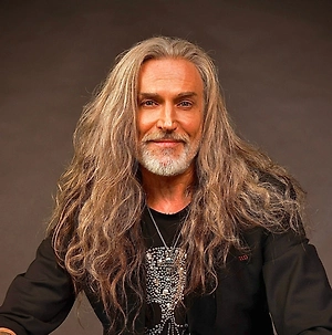 Я лайкнул, потому что это признание депутата о том, что они воруют и воровали. Чтобы привлечь внимание к этой теме, потому что она, увы, очень актуальна