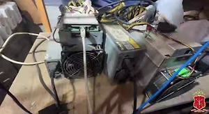 Цыгане оборудовали подпольную майнинг-ферму под Петербургом